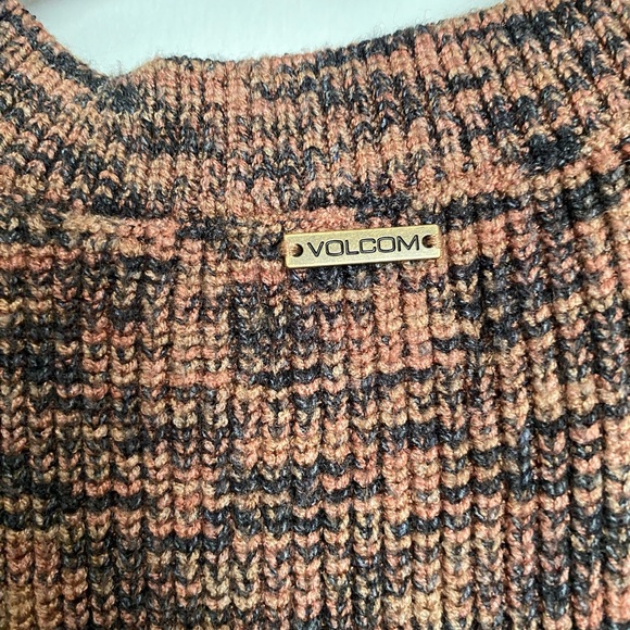 Volcom dress - Picture 3 of 4